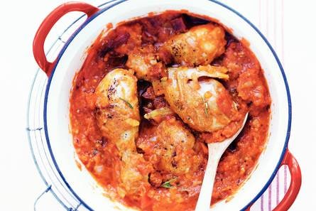 Kipstoofpot met tomaten