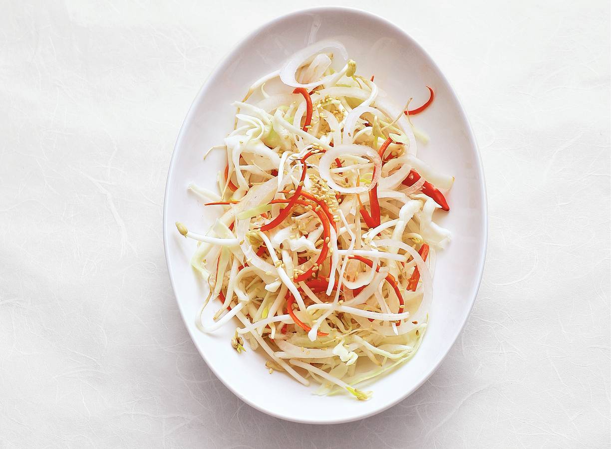 Pittige taugésalade met sesam