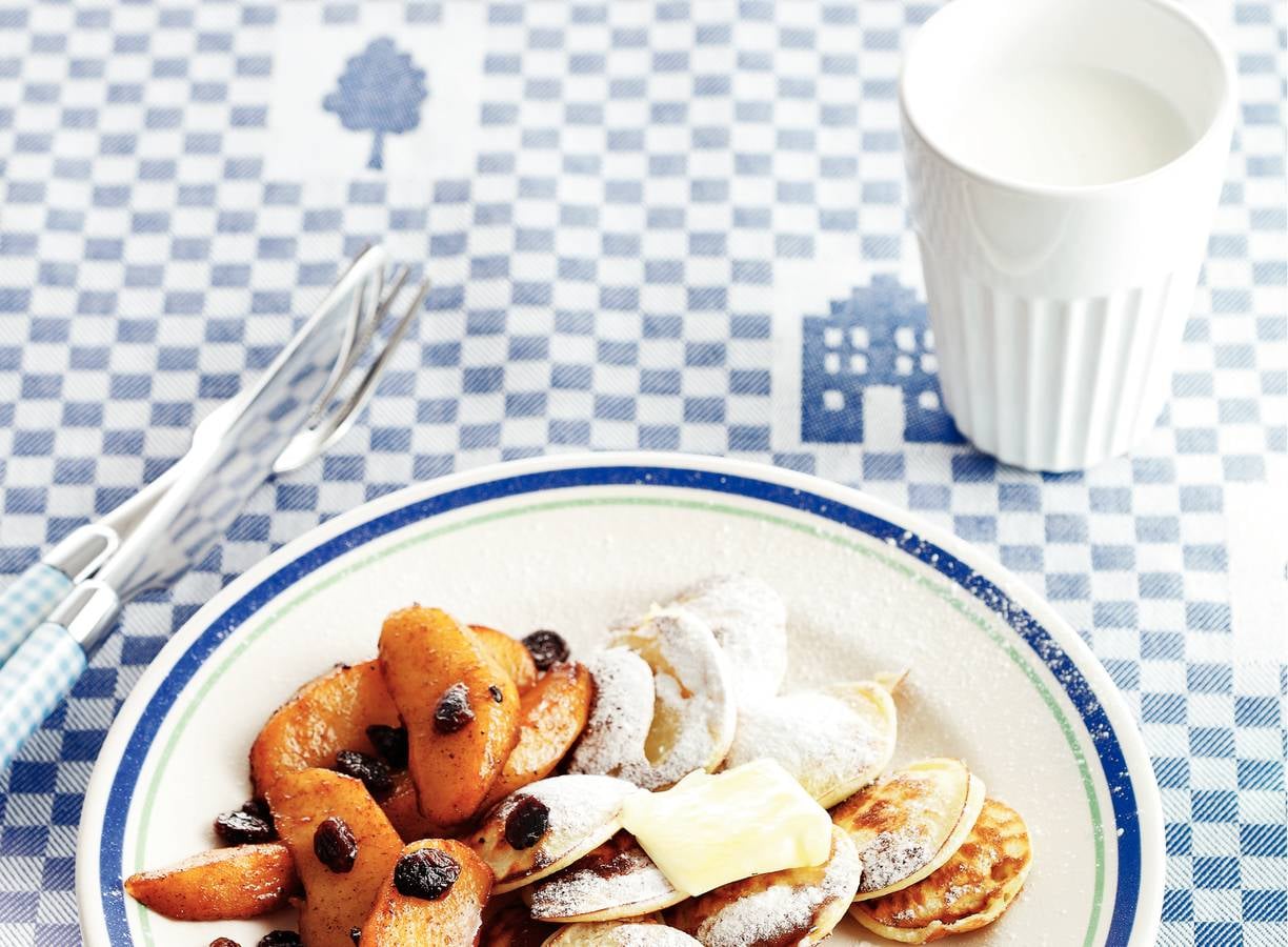 Poffertjes met gebakken kaneelappeltjes