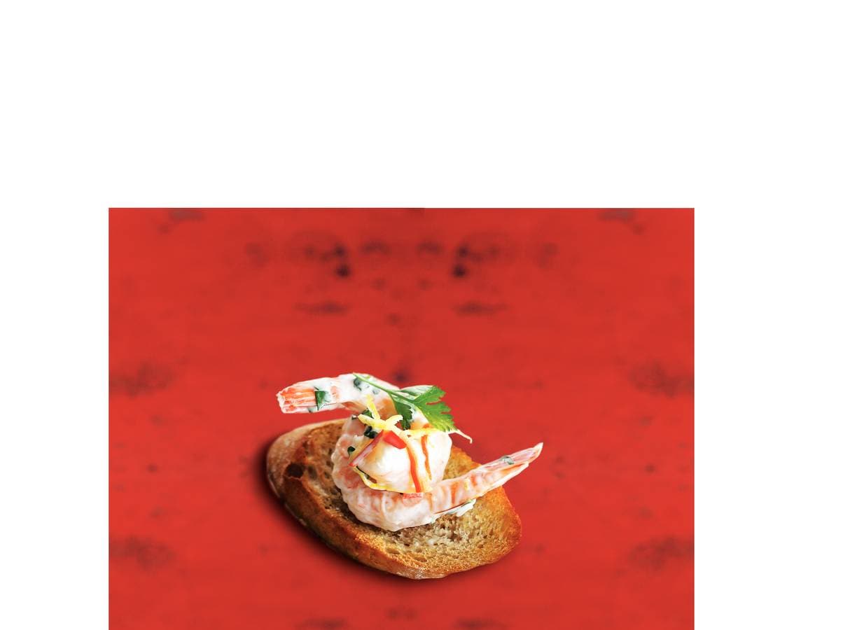 Stokjesbrood pittige garnalensalade