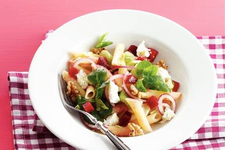 Pastasalade met bietjes