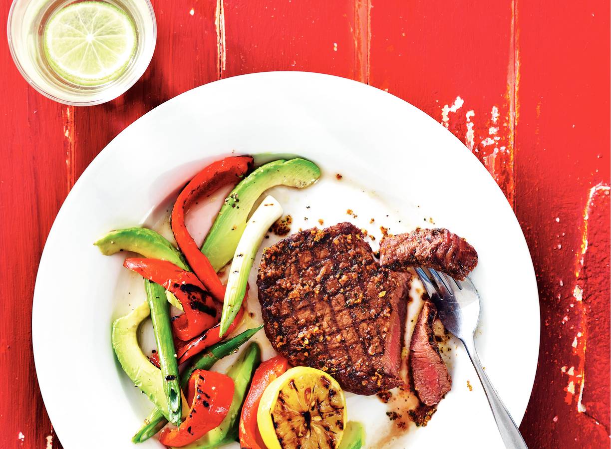 Cajunsteak met avocado