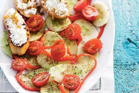 Griekse salade met komkommer
