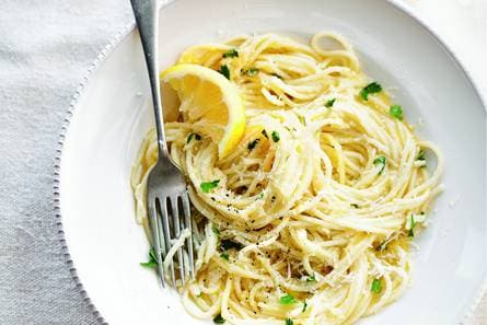 Spaghettini met pecorino