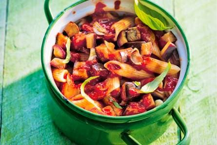 Penne met aubergine