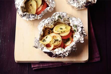 Aardappel en tomaatpakketjes