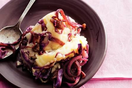 Puree met rodekool en rozijnen