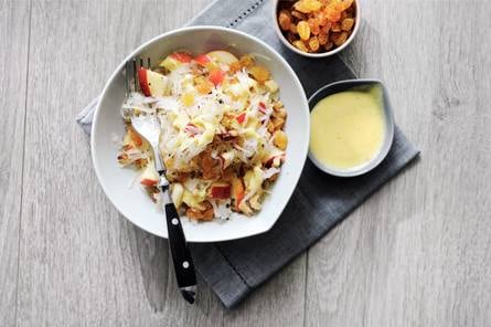 Zuurkoolsalade met appel en walnoten