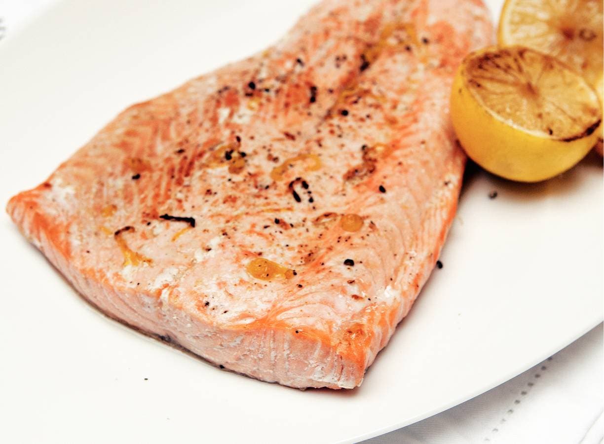 Zalm met kruiden-beurre blanc