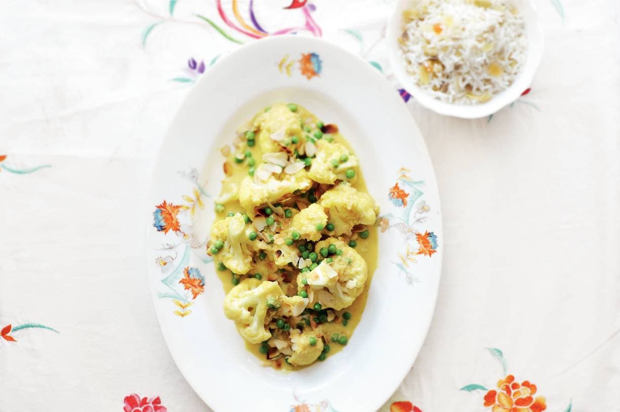 Vegacurry met bloemkool en erwten
