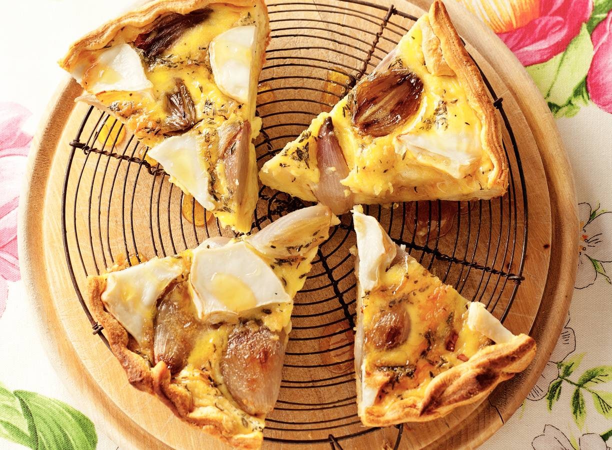 Geitenkaasquiche met honing