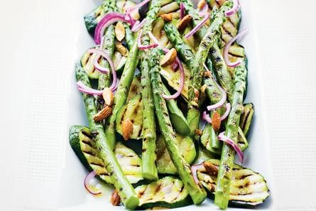 Gegrilde groene asperges