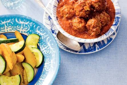 Spaanse runderballetjes in tomatensaus