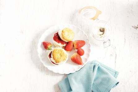 Aardbeienscones