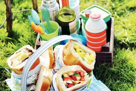 Zoet brood gevuld met fruit