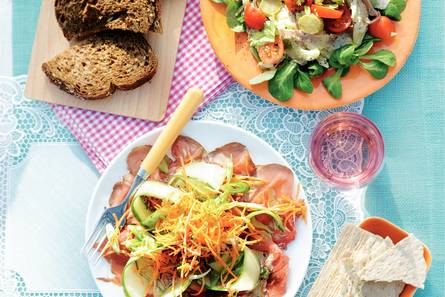 Aardappel-hamsalade