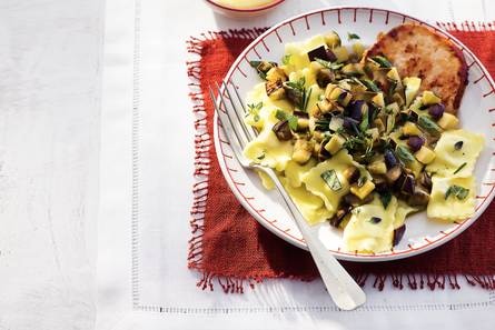Ravioli met aubergine en kruiden