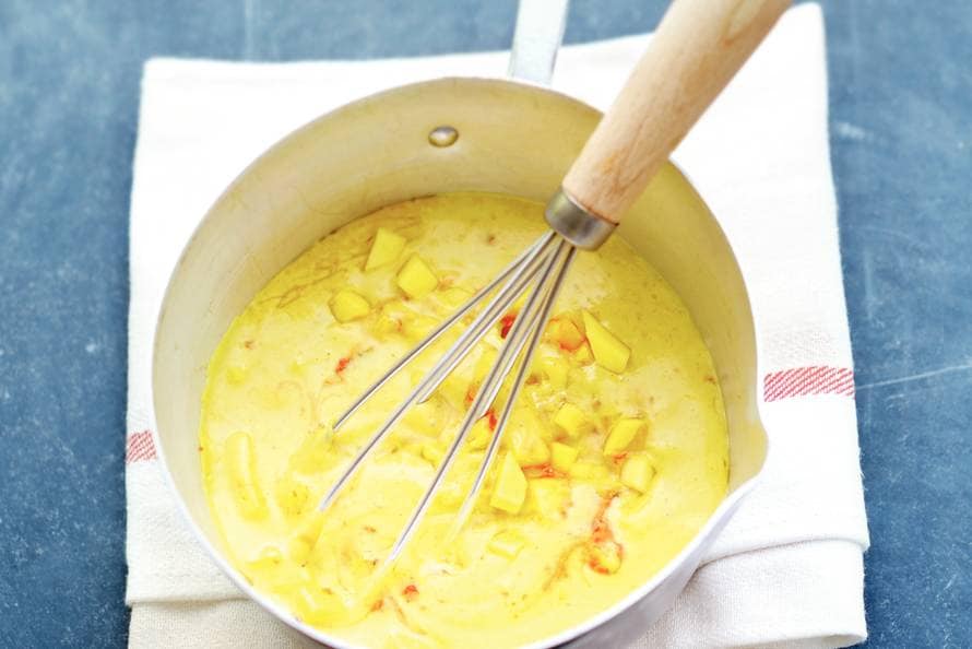 kerriesaus met mango - recept - allerhande - albert heijn