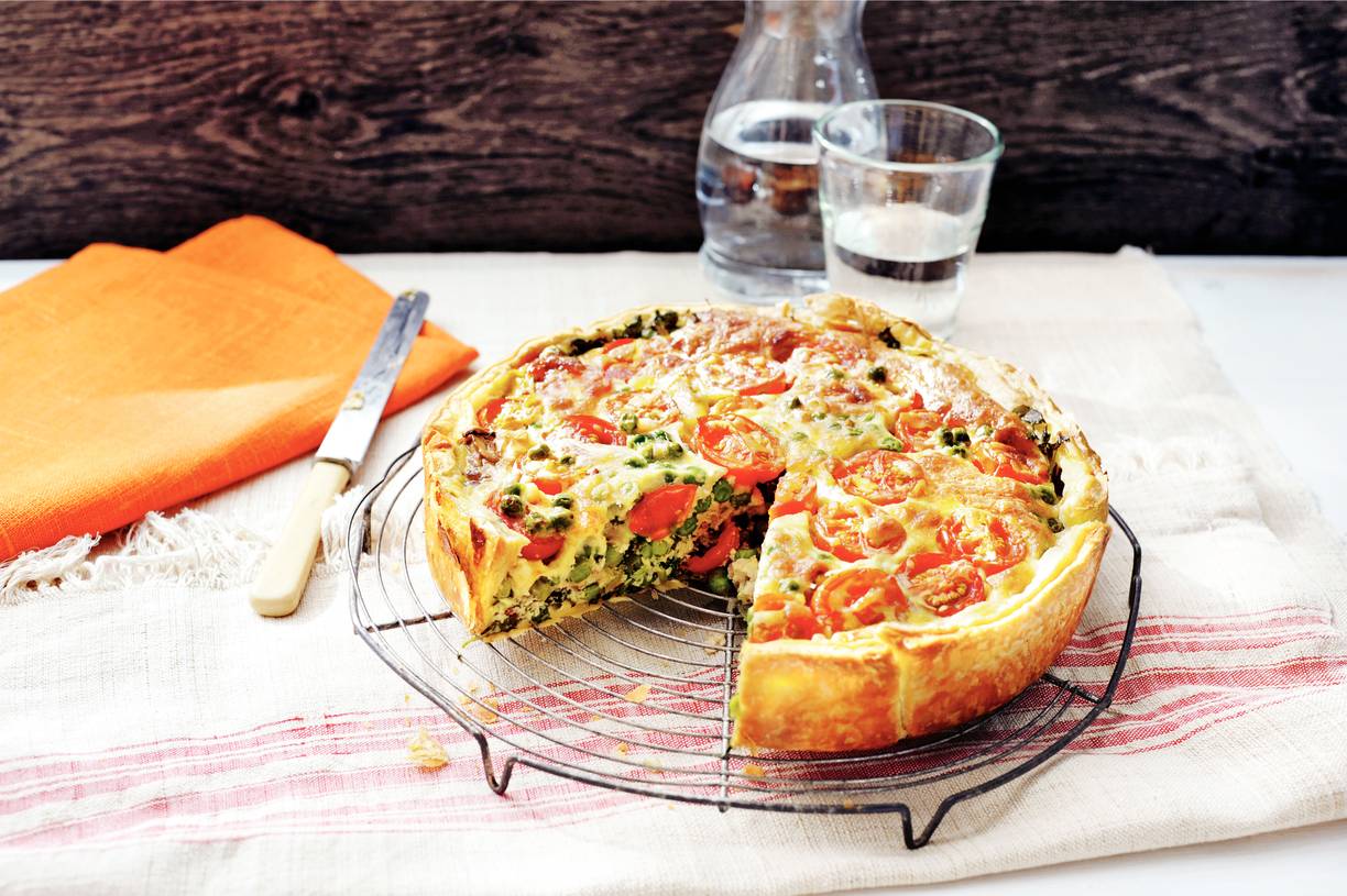 Walnotenquiche met oude kaas