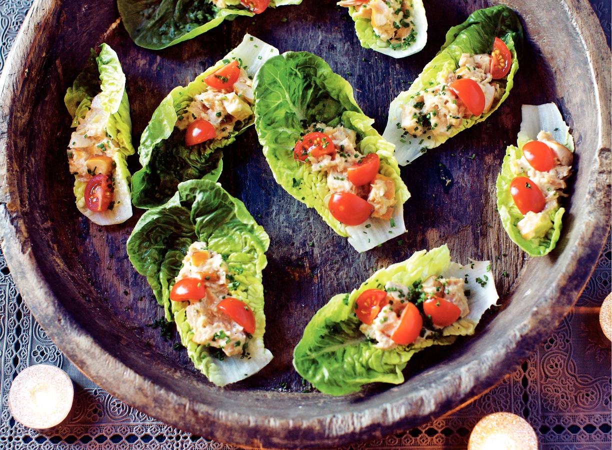 Rappe caesar salad met tonijn-mayosaus