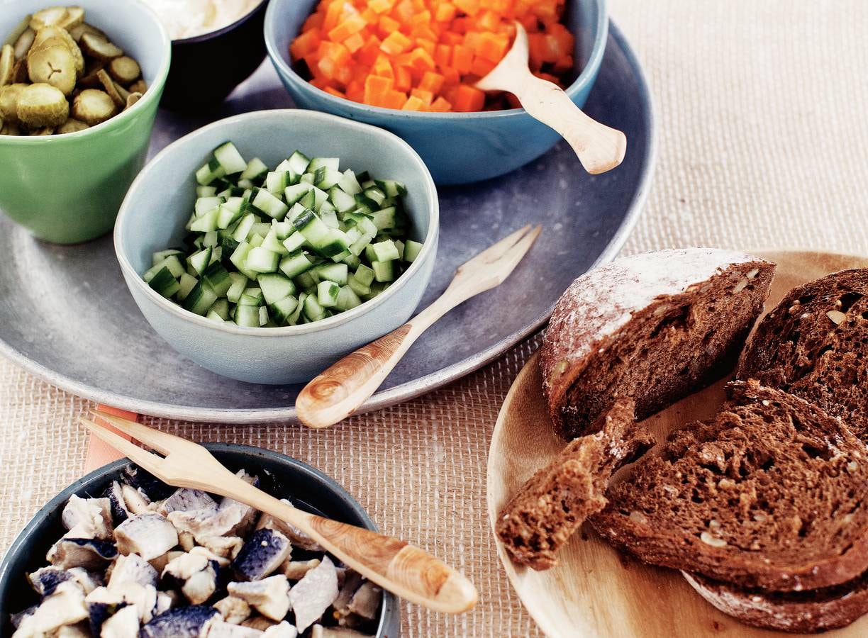 Komkommersalade augurk en haring
