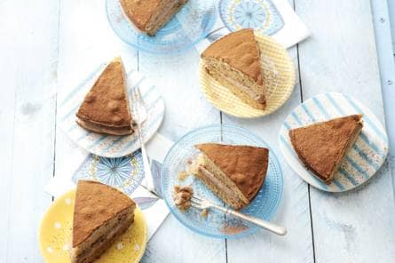 Cappuccino spongecake met chocomousse