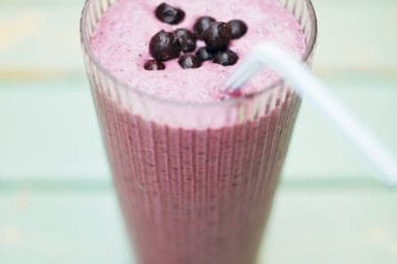 Buddy bears bessen en yoghurtsmoothie
