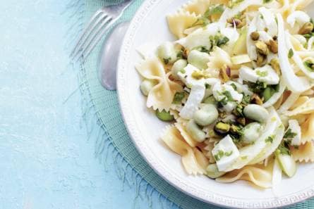 Pastasalade met tuinbonen