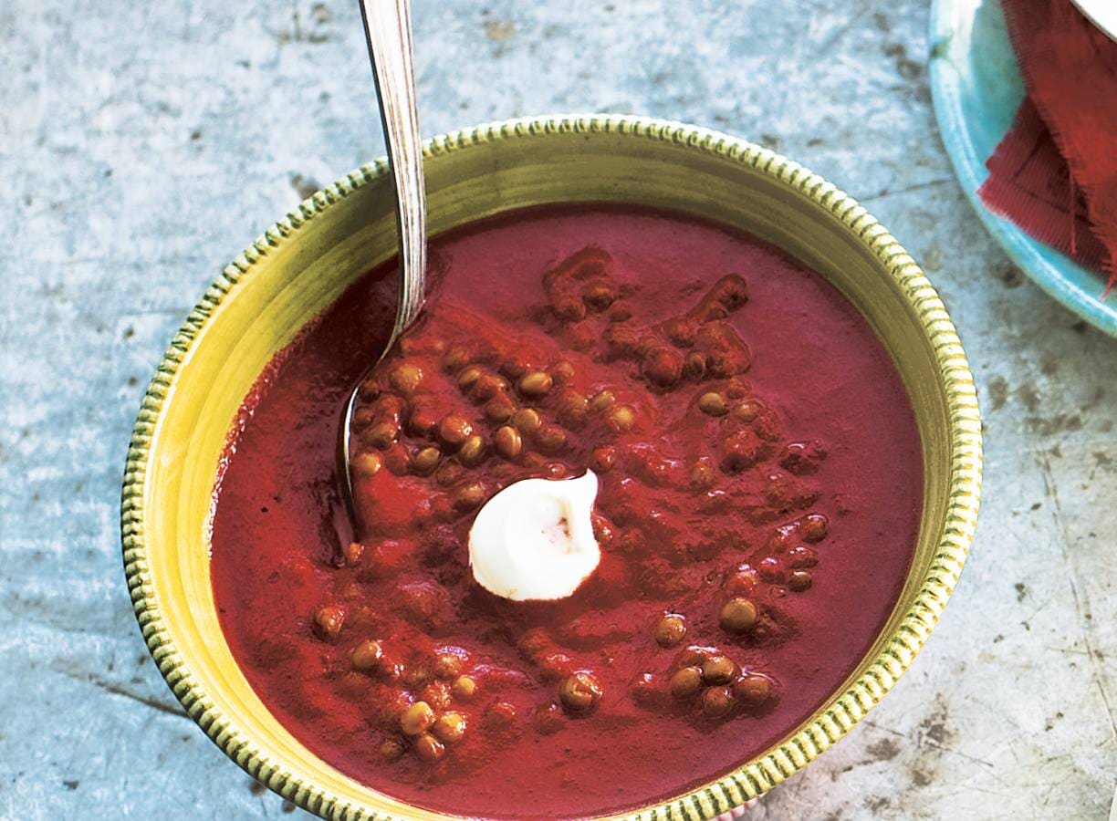 Rode paprika en bietsoep