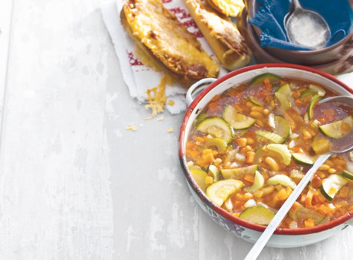 Courgettesoep met pizzabroodjes