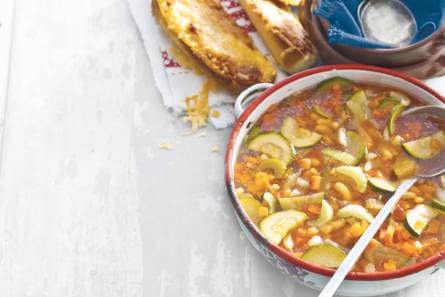 Courgettesoep met pizzabroodjes
