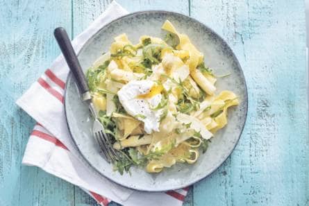 Pappardelle met asperges en ei