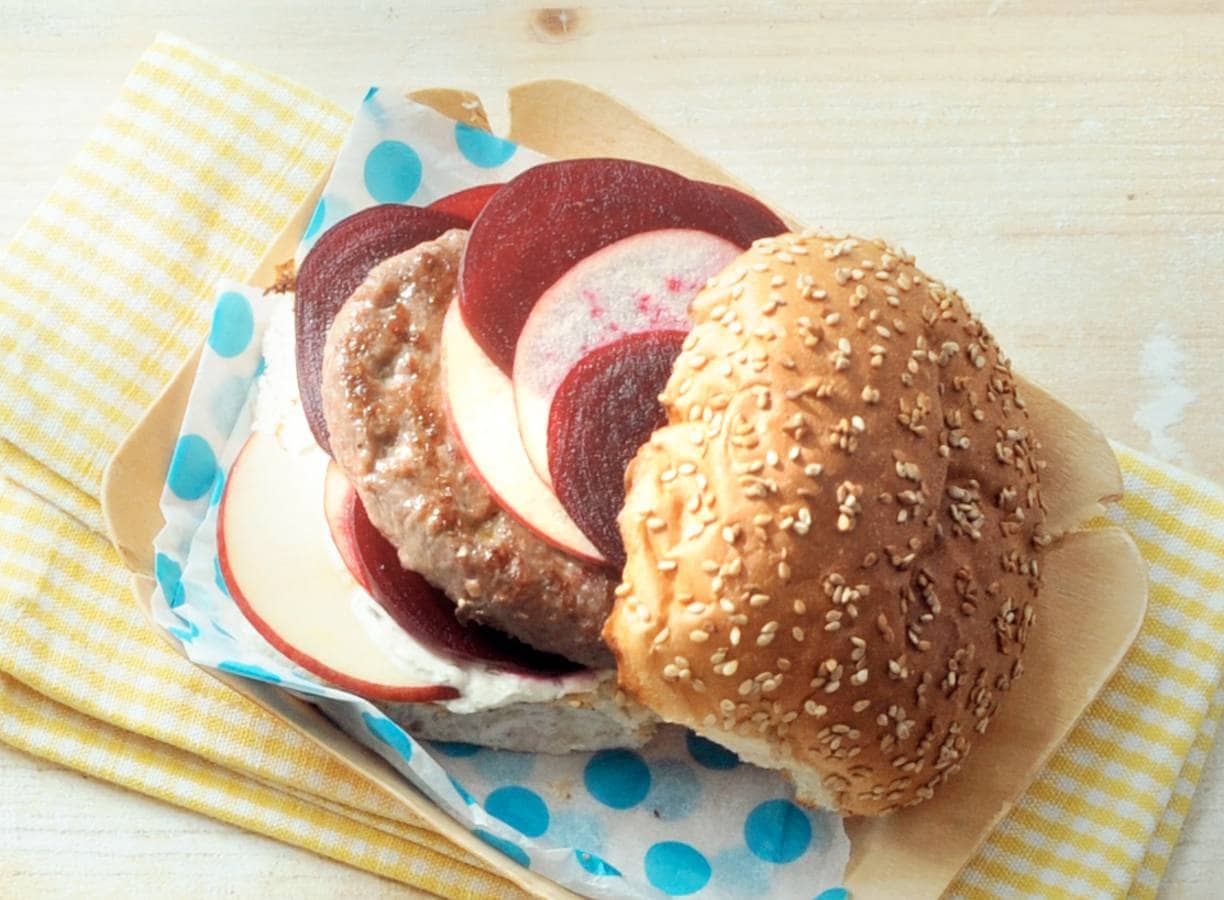 Beefburger met biet en appel