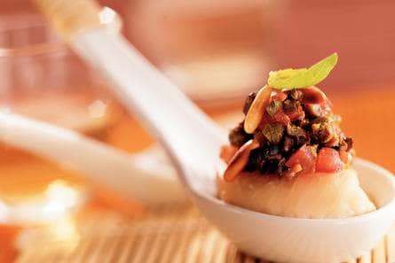 Schol met tomatentapenade