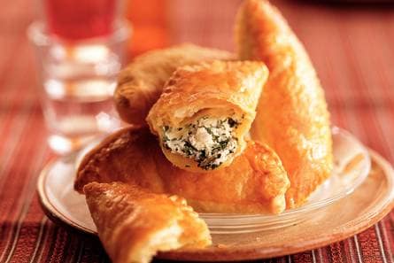 Piroschki met kruidenricotta