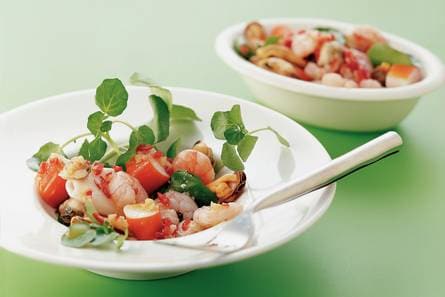 Salade van zeevruchten en zeeaster