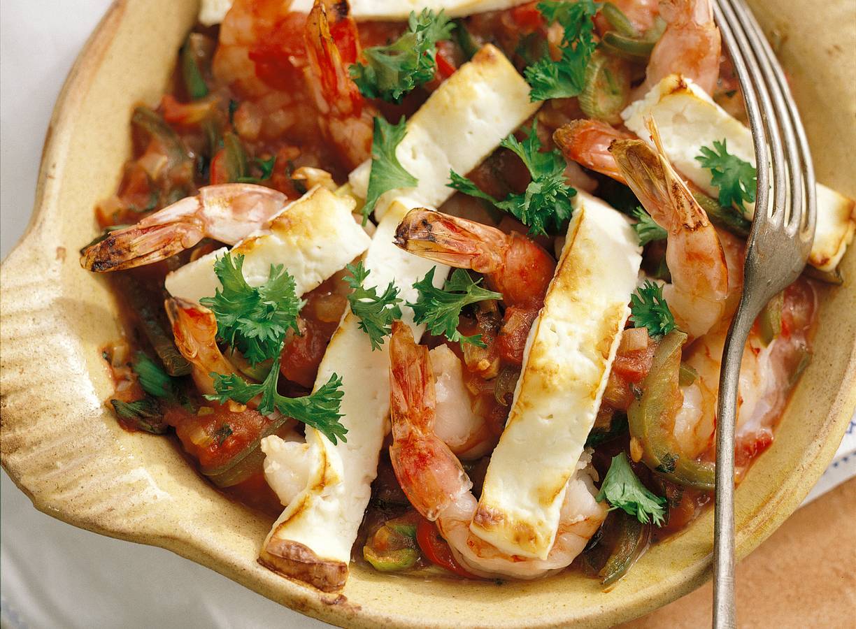 Gegrilde garnalen met tomatensaus