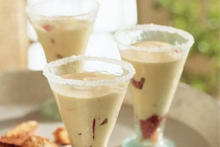 Zabaglione (dessert van eierdooiers en wijn)