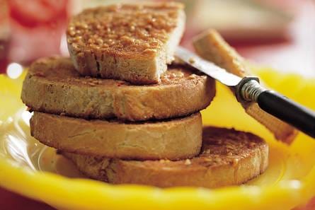 Geroosterd tomatenbrood