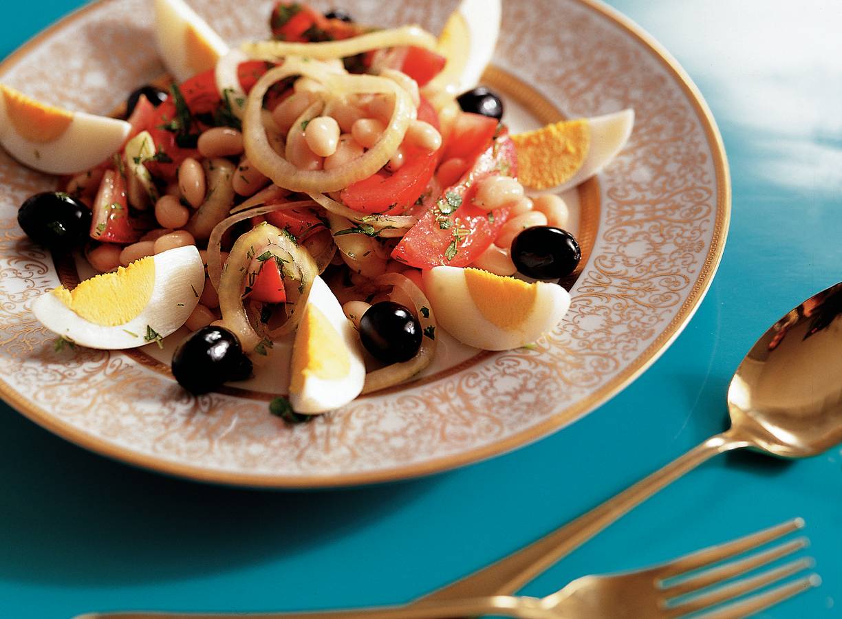 Turkse witte-bonensalade