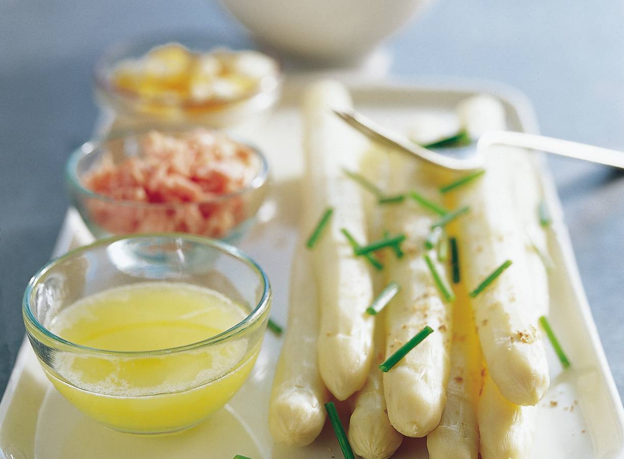 Asperges met krieltjes en ham