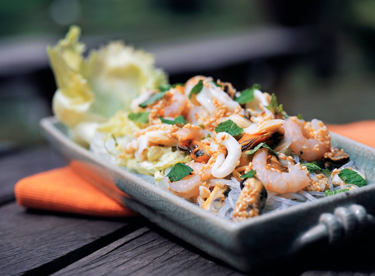 Zeevruchtensalade met sesamdressing