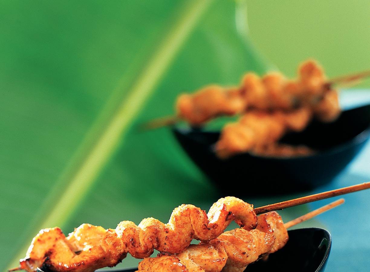 Kipsaté met Thaise pindasaus