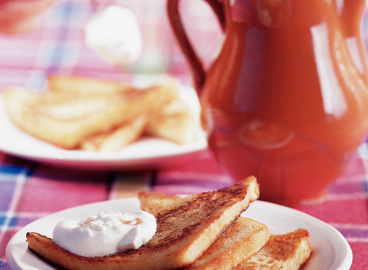 Sinaasappelwentelteefjes met sinaasappelroom