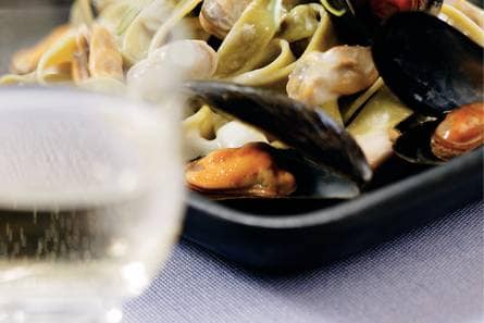 Tagliatelle met mosselen en citroengras-roomsaus
