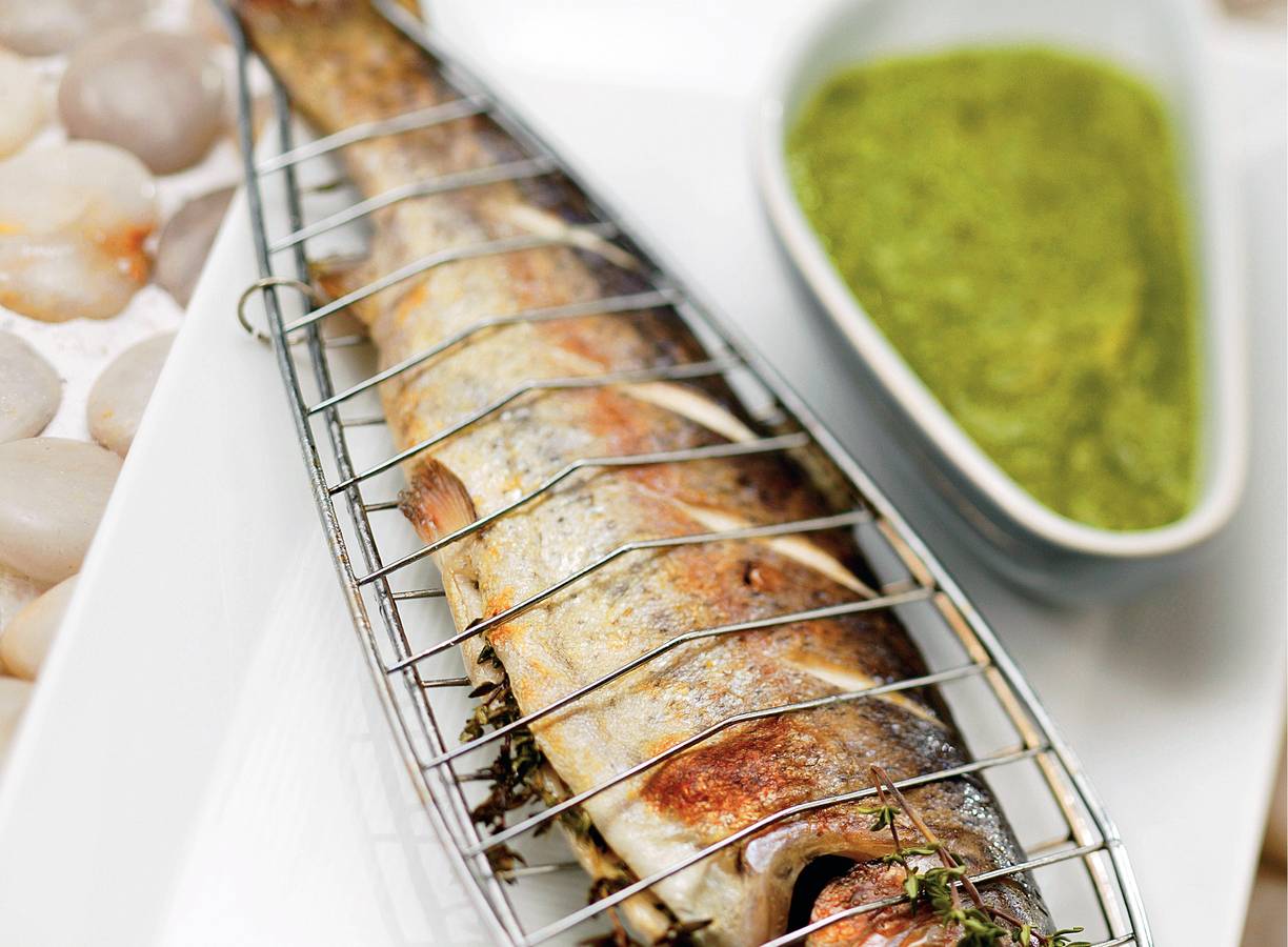 Geroosterde forel met salsa verde