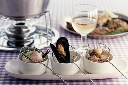Visbouillonfondue met venkel