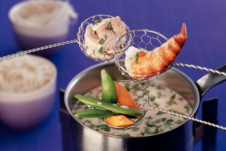 Thaise bouillonfondue met kokosmelk
