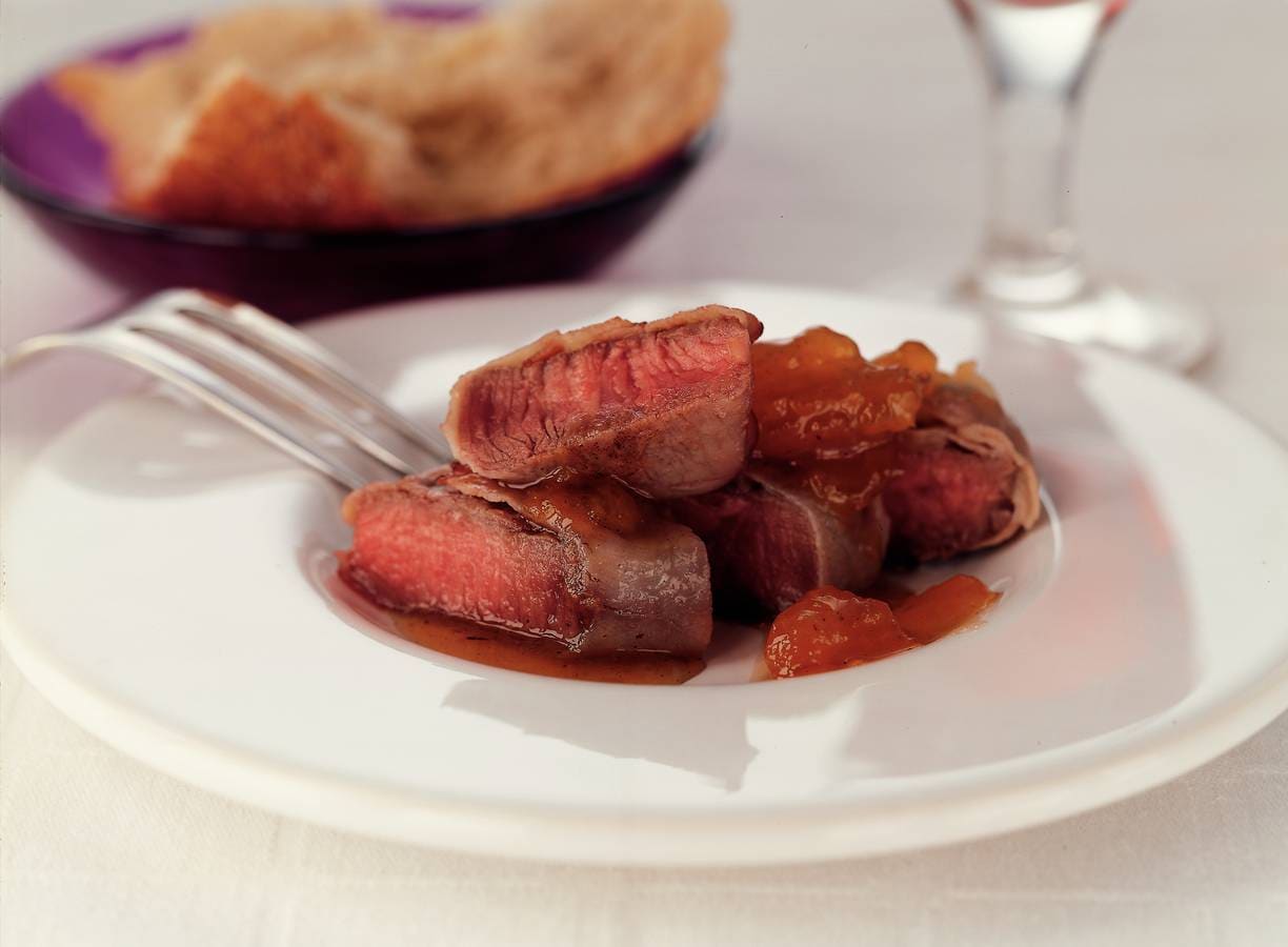 Biefstukvinkjes met abrikozenjus