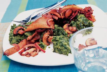 Stamppot met bacon en paddestoelen